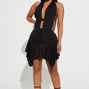 early 2000s black dress.